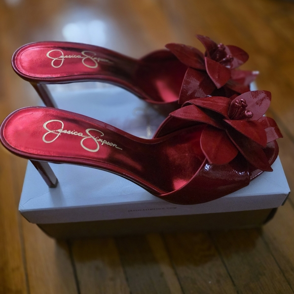 Jessica Simpson Red Satin Floral Slip-On Heels - Picture 5 of 7